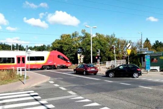 Wesoła - przejazd kolejowy. Fot. SZRM Warszawa